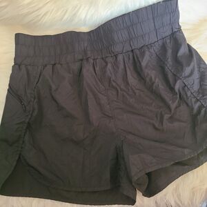 Kinesis High Waist Athletic Shorts Sz Medium M Black Women's Windbreaker